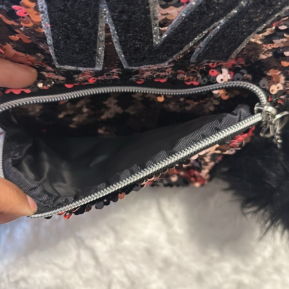 Mini back pack - Picture 3 of 4